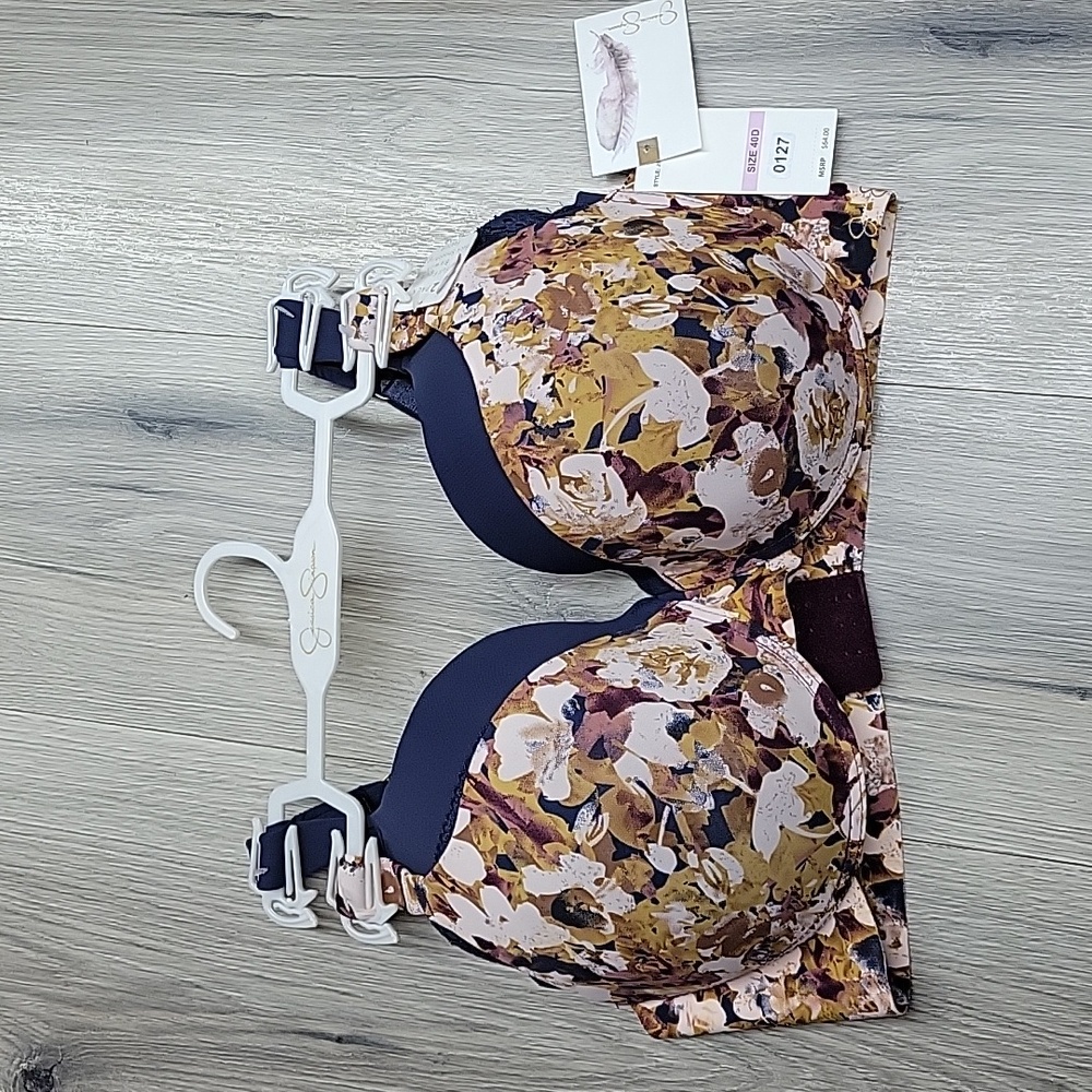 JESSICA SIMPSON BRA.